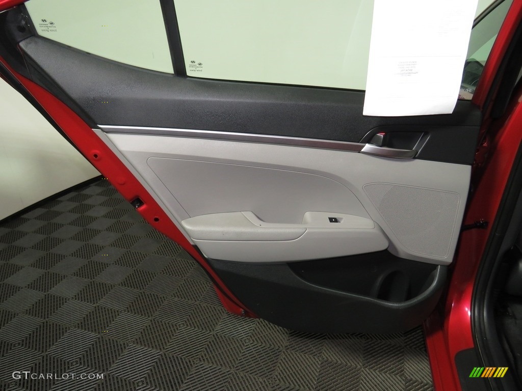 2019 Elantra SE - Scarlet Red / Gray photo #20