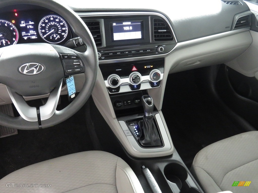 2019 Elantra SE - Scarlet Red / Gray photo #30
