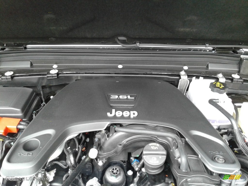 2020 Jeep Gladiator North Edition 4x4 Engine Photos
