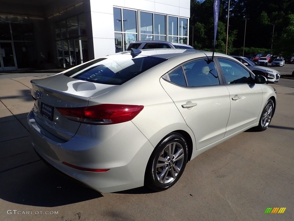 2018 Elantra SEL - Mineral Beige / Beige photo #2