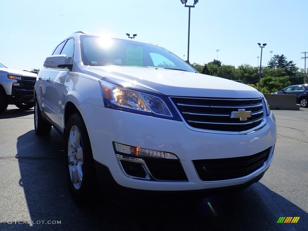 2017 Traverse LT AWD - Summit White / Ebony photo #12
