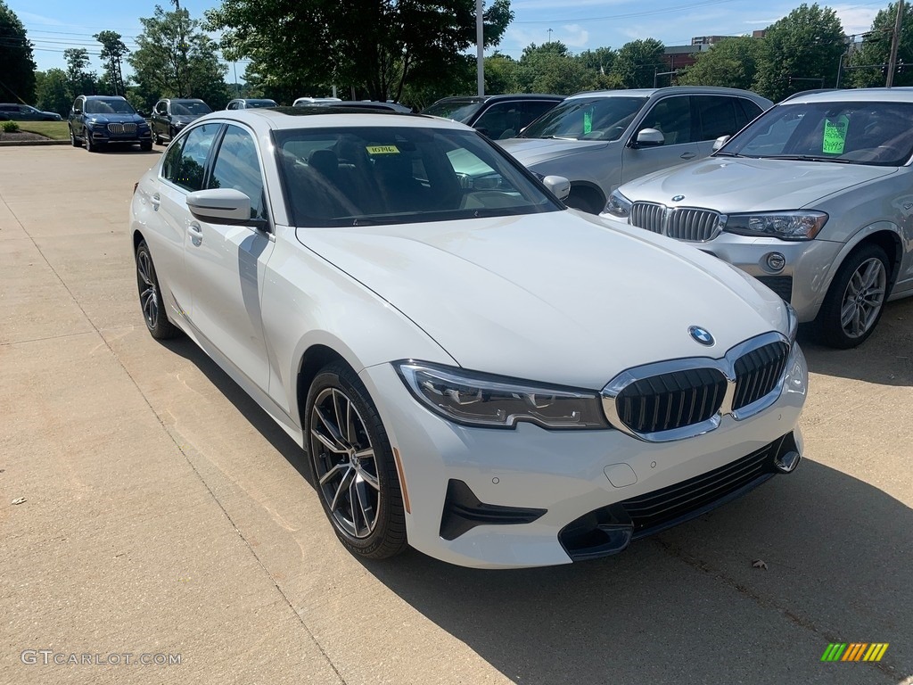 2020 3 Series 330i xDrive Sedan - Alpine White / Black photo #1