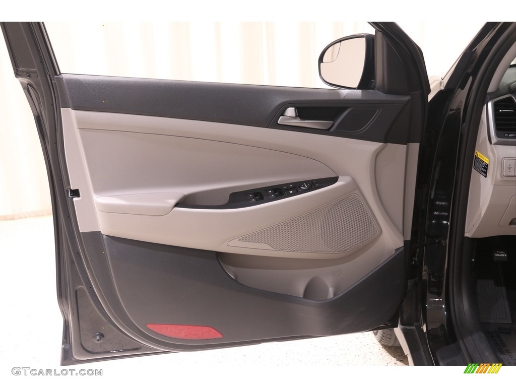 2018 Hyundai Tucson SEL Gray Door Panel Photo #138463766