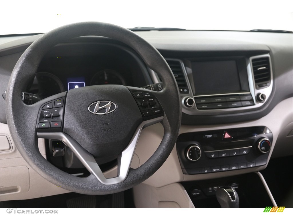 2018 Hyundai Tucson SEL Gray Dashboard Photo #138463820