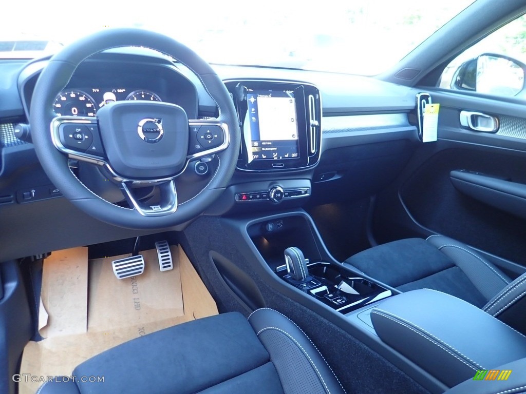 Charcoal Interior 2020 Volvo XC40 T5 R-Design AWD Photo #138464525