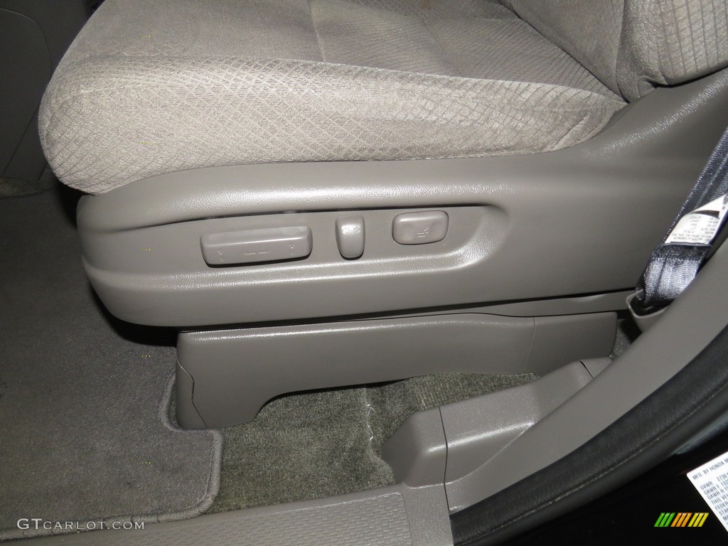 2017 Odyssey SE - Crystal Black Pearl / Truffle photo #18