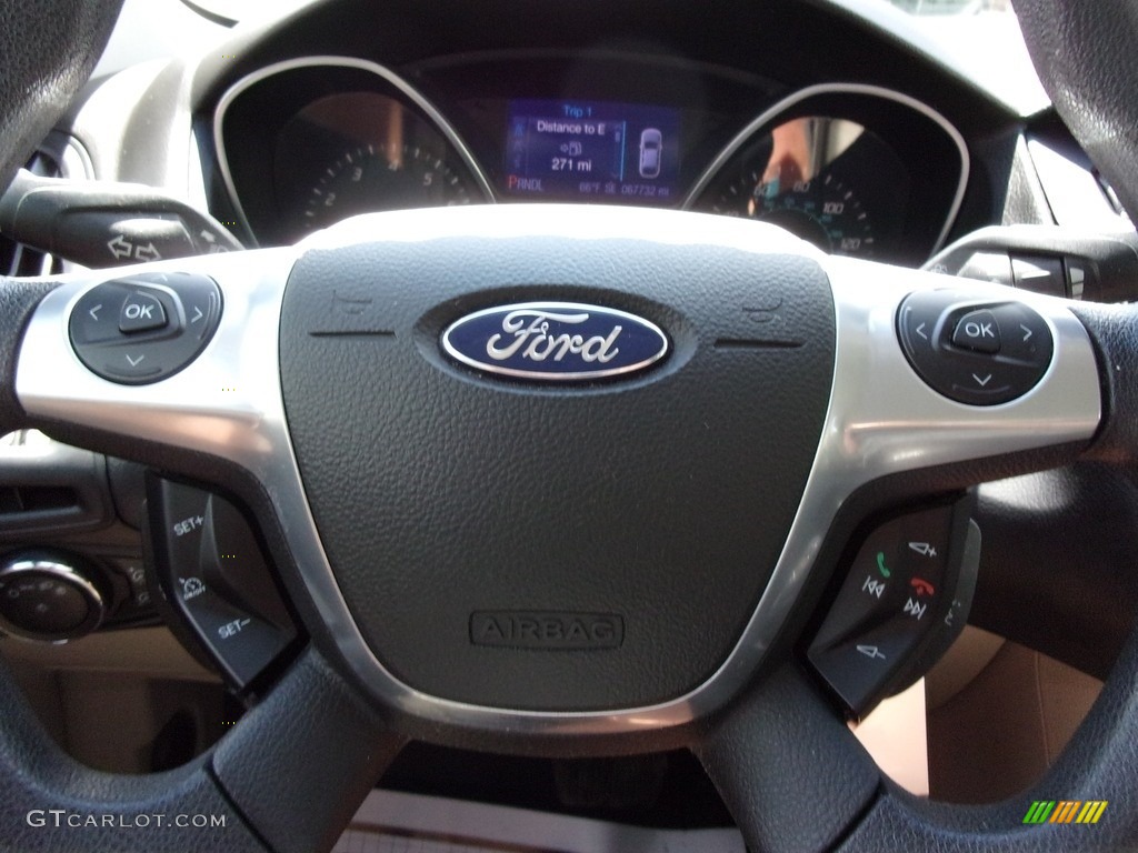 2013 Focus SE Sedan - Tuxedo Black / Charcoal Black photo #8