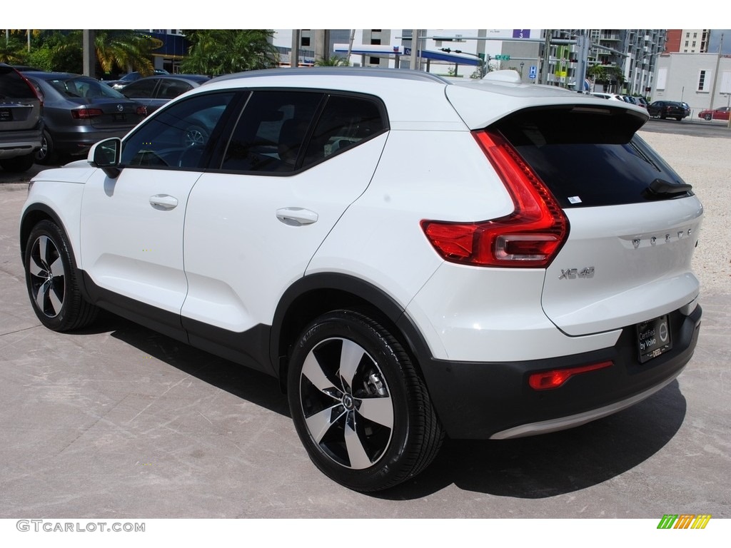 2019 XC40 T5 Momentum AWD - Ice White / Blond photo #6