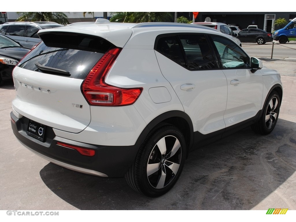 2019 XC40 T5 Momentum AWD - Ice White / Blond photo #9