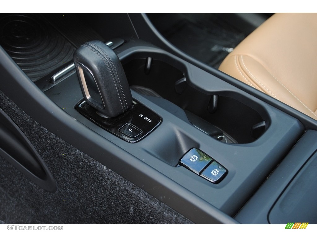 2019 XC40 T5 Momentum AWD - Ice White / Blond photo #14
