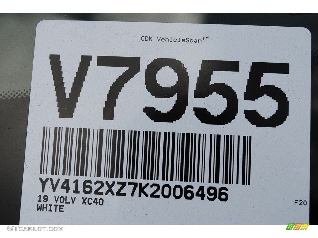 2019 XC40 T5 Momentum AWD - Ice White / Blond photo #20