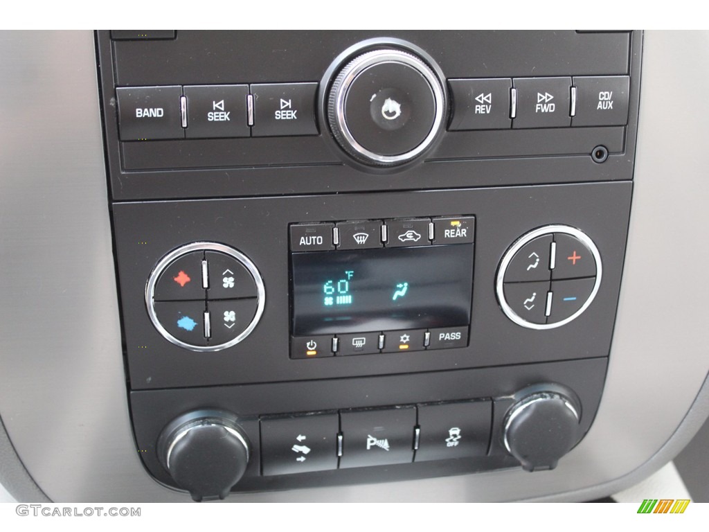 2014 GMC Yukon XL SLT Controls Photo #138475859