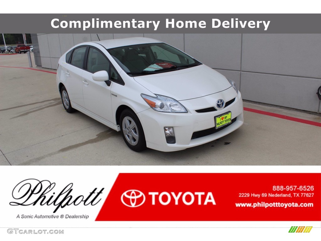 2010 Prius Hybrid V - Blizzard White Pearl / Misty Gray photo #1