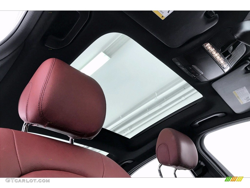 2017 Mercedes-Benz C 300 Sedan Sunroof Photos