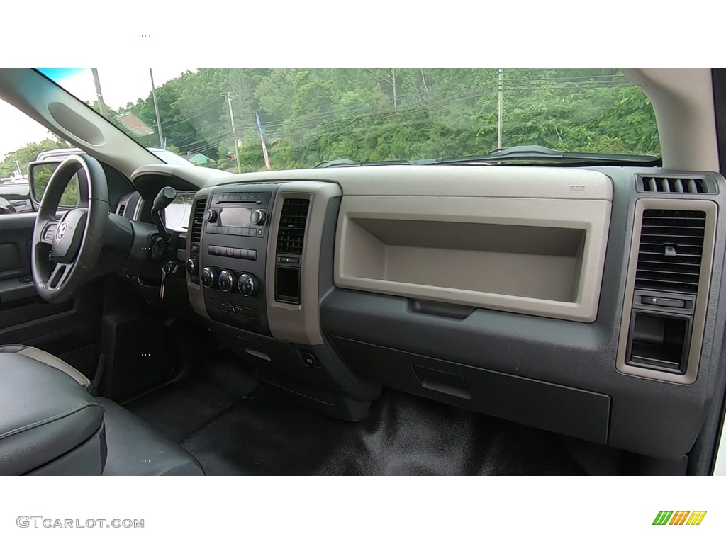 2012 Dodge Ram 1500 ST Regular Cab 4x4 Dashboard Photos
