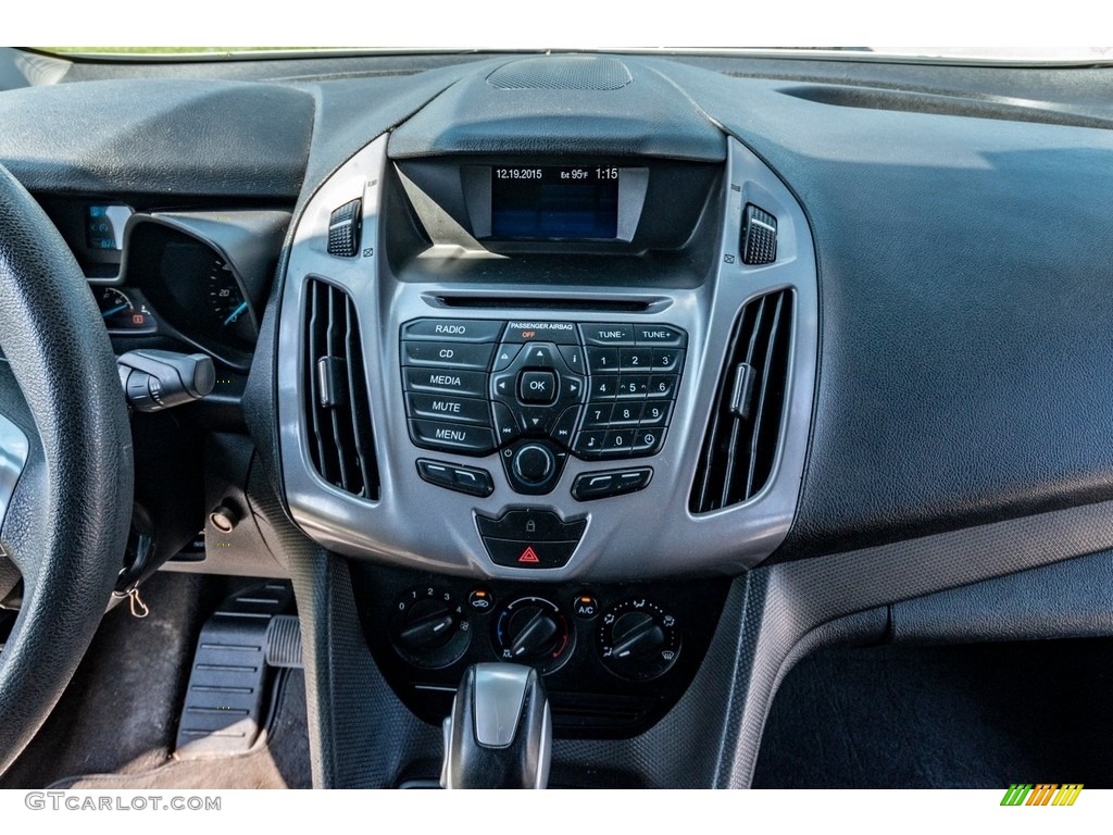 2016 Ford Transit Connect XLT Cargo Van Controls Photo #138482412