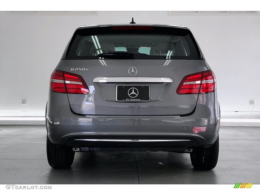 2017 B 250e - Mountain Grey Metallic / Crystal Grey photo #3