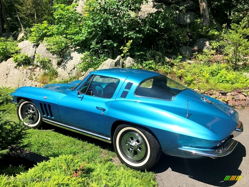 Nassau Blue Chevrolet Corvette