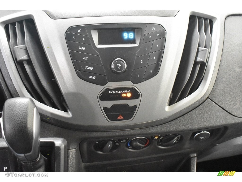 2018 Ford Transit Van 250 MR Long Controls Photo #138490329