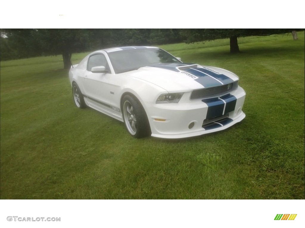 Performance White 2011 Ford Mustang Shelby GT350 Coupe Exterior Photo #138490424