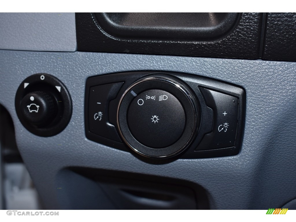 2019 Transit Van 250 HR Long - Oxford White / Charcoal black photo #11