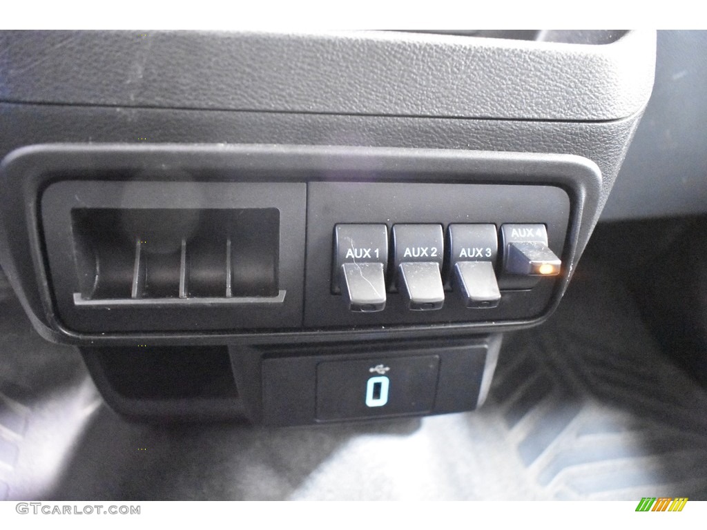 2016 Ford Transit 150 Van XL LR Regular Controls Photo #138492609