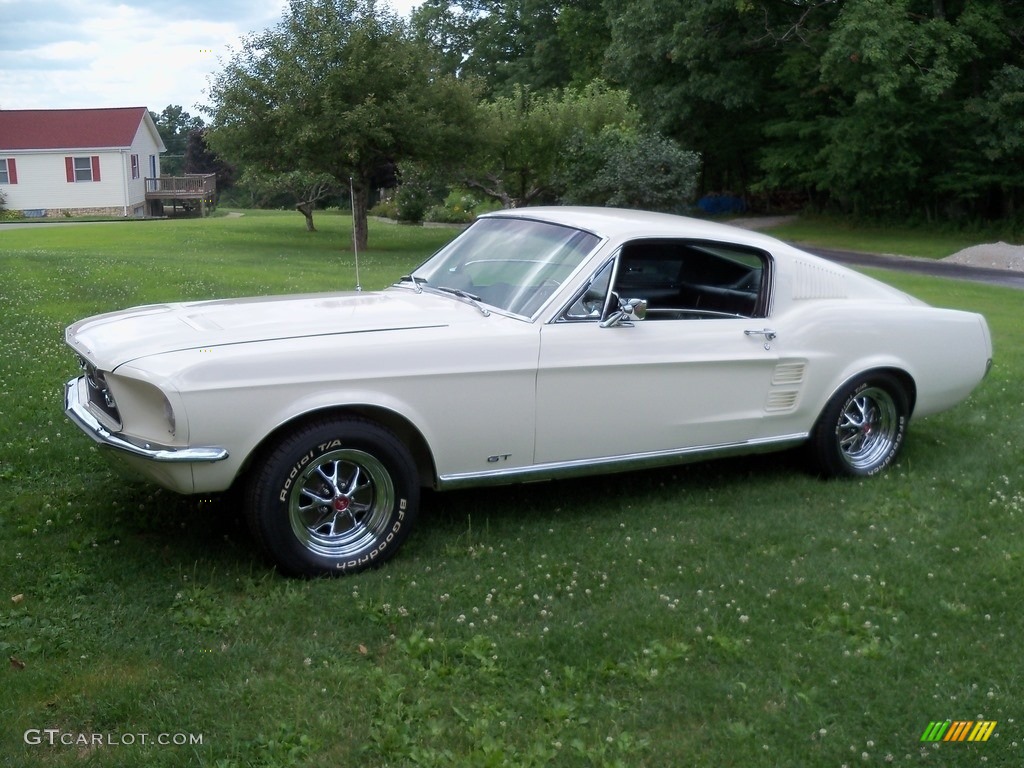 Wimbledon White 1967 Ford Mustang Fastback Exterior Photo #138492894