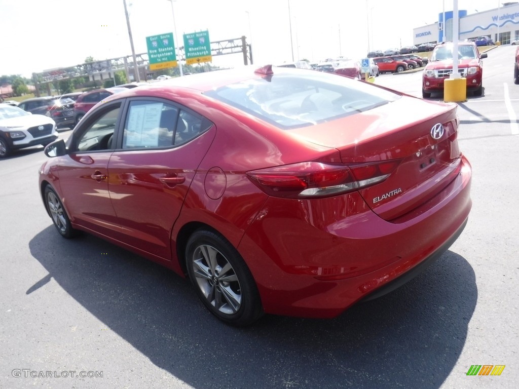 2017 Elantra SE - Red / Gray photo #7