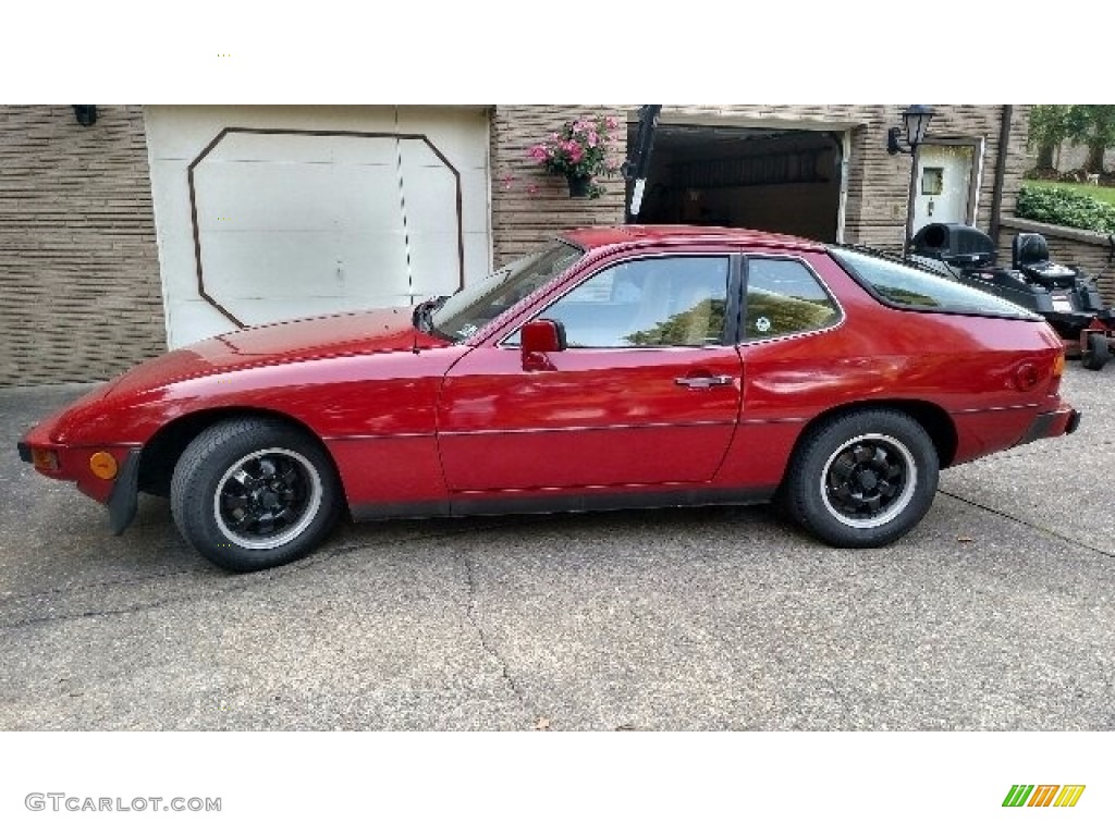 Malaga Red 1979 Porsche 924 Standard 924 Model Exterior Photo #138496668