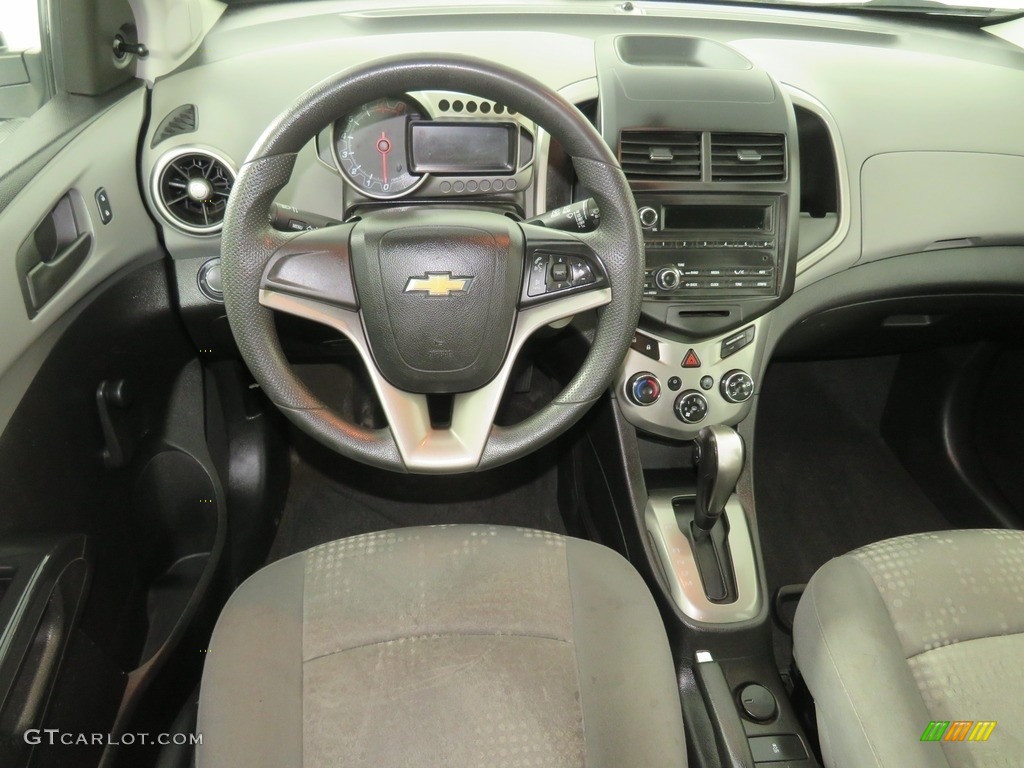 2015 Chevrolet Sonic LS Hatchback Dashboard Photos
