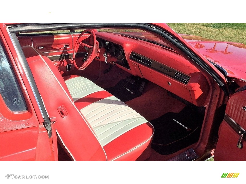 1973 Dodge Charger SE Front Seat Photos
