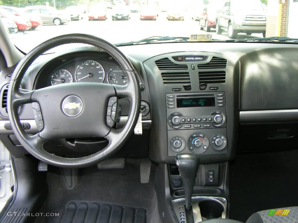 2006 Malibu Maxx LT Wagon - Silverstone Metallic / Ebony Black photo #13