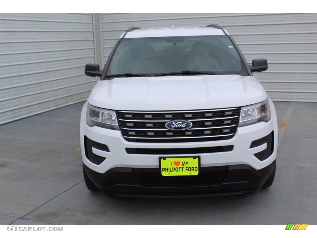 2017 Explorer FWD - Oxford White / Medium Light Camel photo #3
