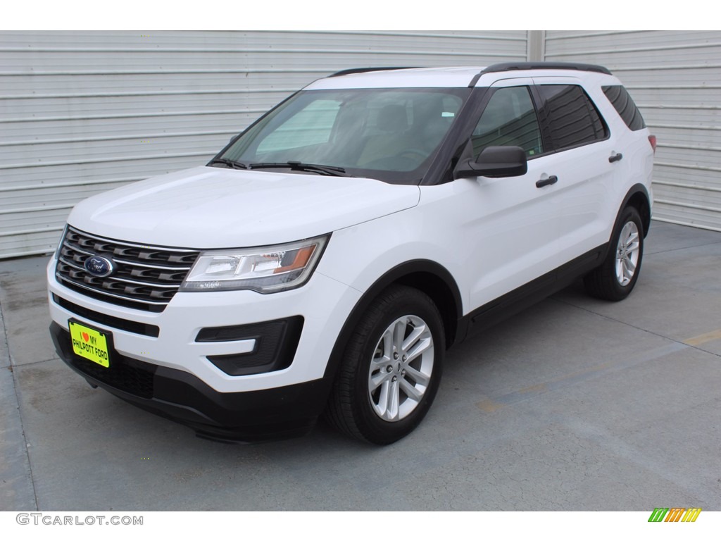 2017 Explorer FWD - Oxford White / Medium Light Camel photo #4