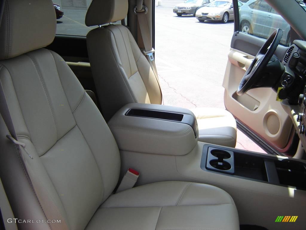 2007 Silverado 1500 LT Crew Cab 4x4 - Desert Brown Metallic / Light Cashmere/Ebony Black photo #19