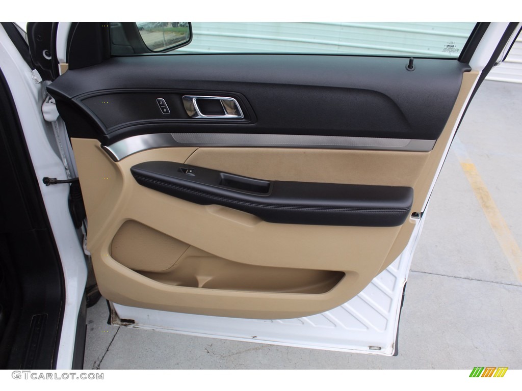 2017 Explorer FWD - Oxford White / Medium Light Camel photo #30