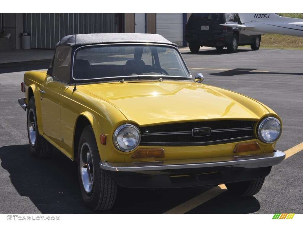 Yellow 1972 Triumph TR6 Standard TR6 Model Exterior Photo #138508431