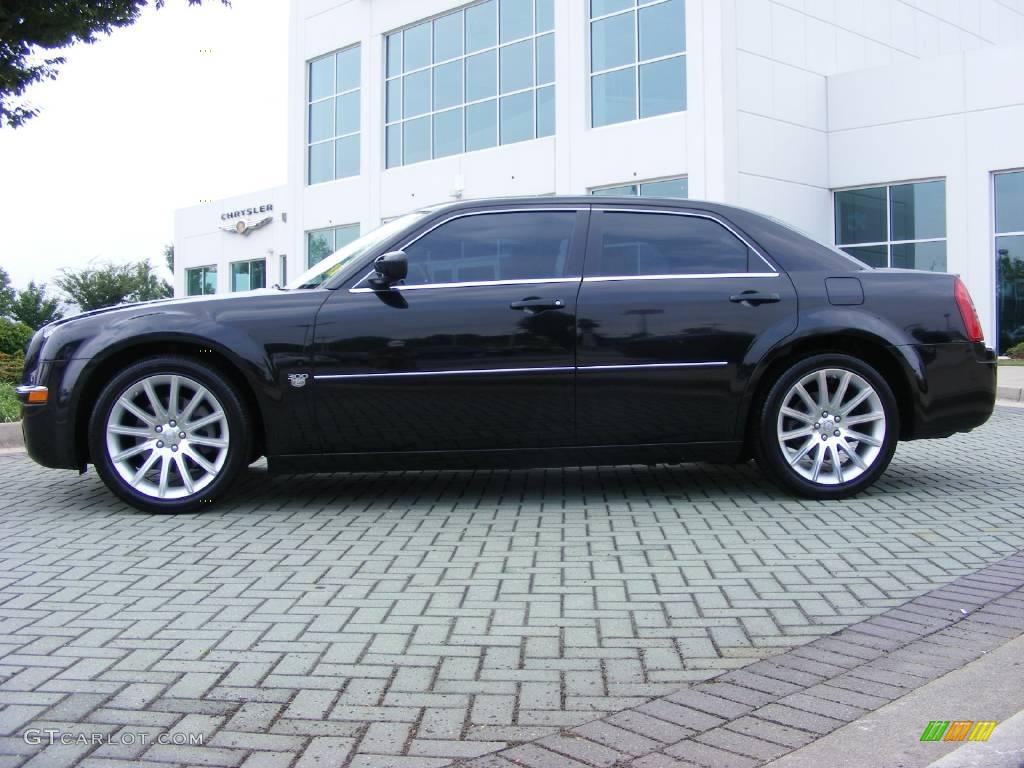 2007 300 C SRT Design - Brilliant Black / Dark Slate Gray/Light Graystone photo #2
