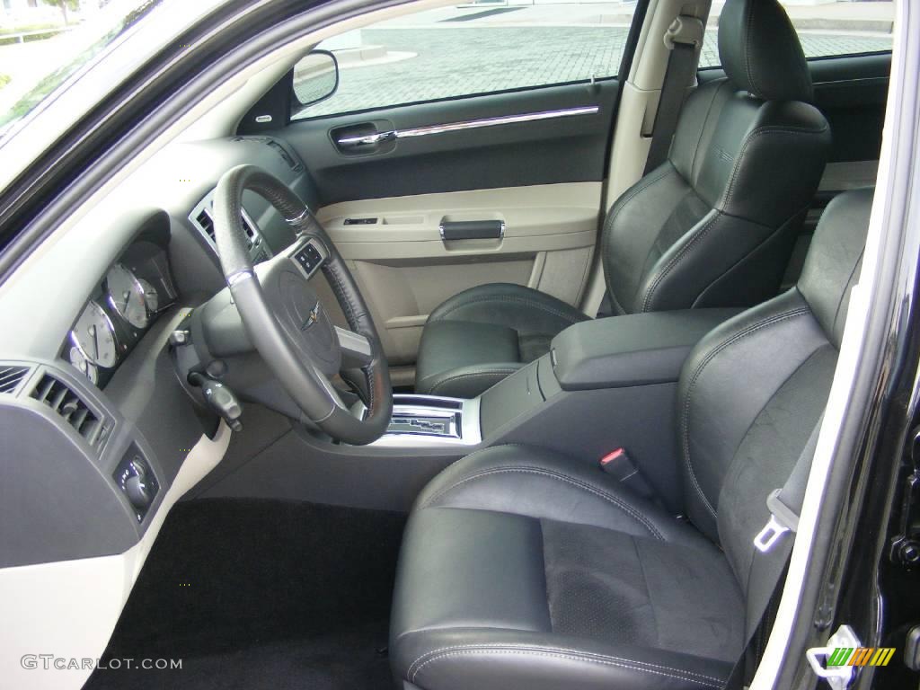 Dark Slate Gray/Light Graystone Interior 2007 Chrysler 300 C SRT Design Photo #13850951