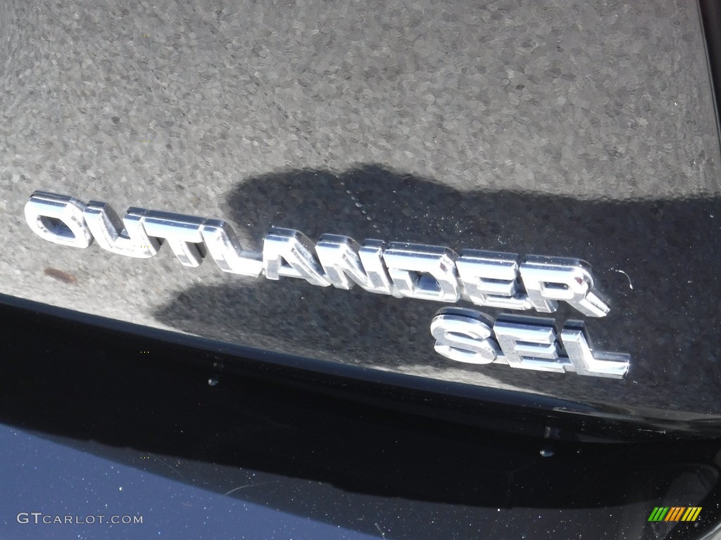 2017 Mitsubishi Outlander SEL S-AWC Marks and Logos Photo #138511728