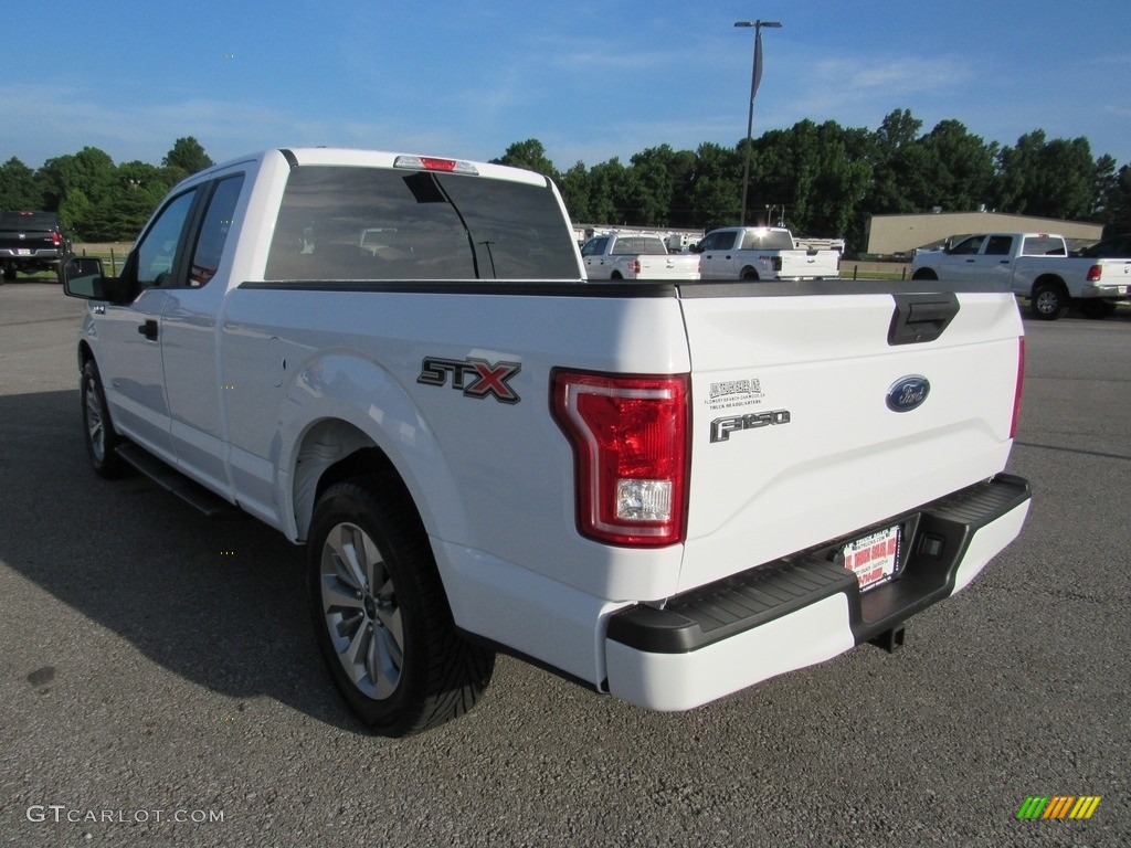 2017 F150 XL SuperCab - Oxford White / Earth Gray photo #3