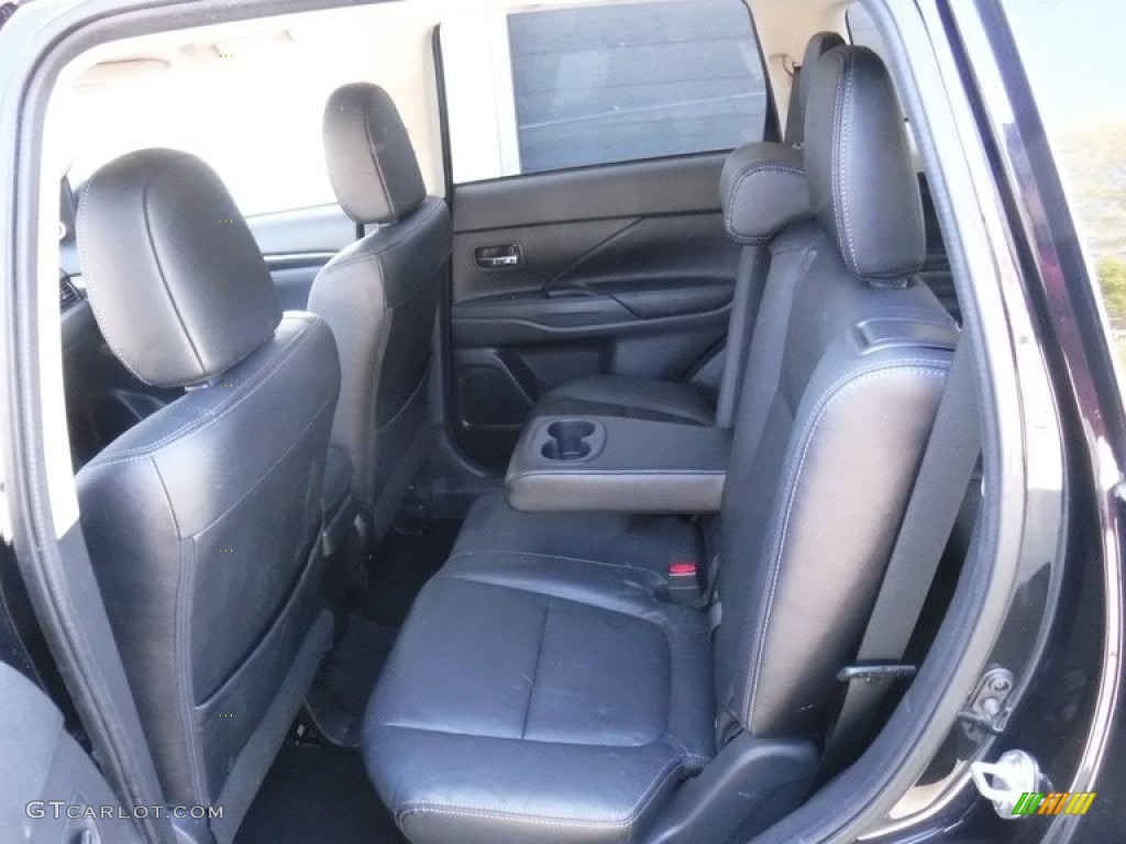 Black Interior 2017 Mitsubishi Outlander SEL S-AWC Photo #138511863