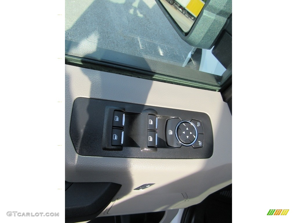 2017 F150 XL SuperCab - Oxford White / Earth Gray photo #14