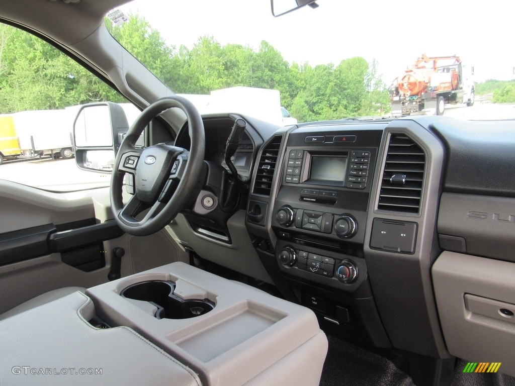 2017 Ford F250 Super Duty XL SuperCab Dashboard Photos