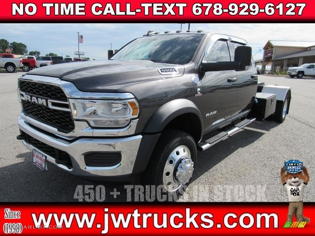 2019 5500 Tradesman Crew Cab 4x4 Chassis - Black / Black/Diesel Gray photo #1