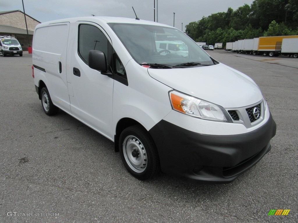2019 NV200 SV - Fresh Powder White / Gray photo #14