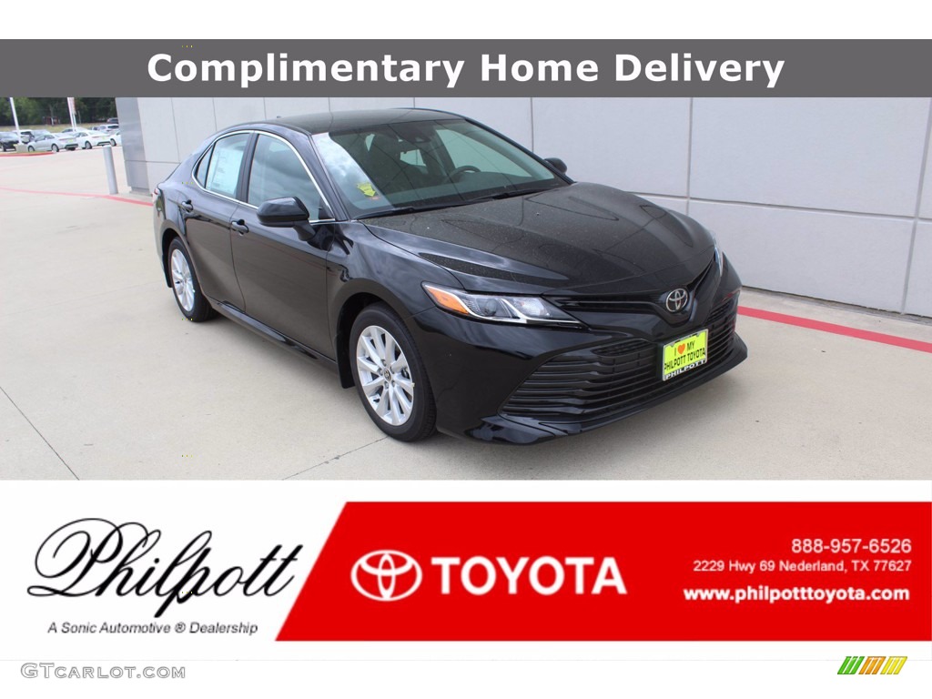 2020 Midnight Black Metallic Toyota Camry LE 138487870 Photo 8
