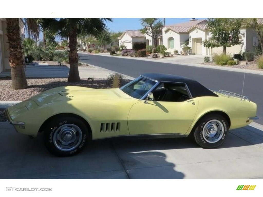 Safari Yellow 1968 Chevrolet Corvette Convertible Exterior Photo #138523164