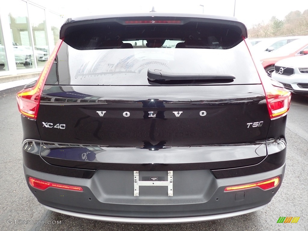 2019 XC40 T5 Momentum AWD - Black Stone / Oxide Red photo #4