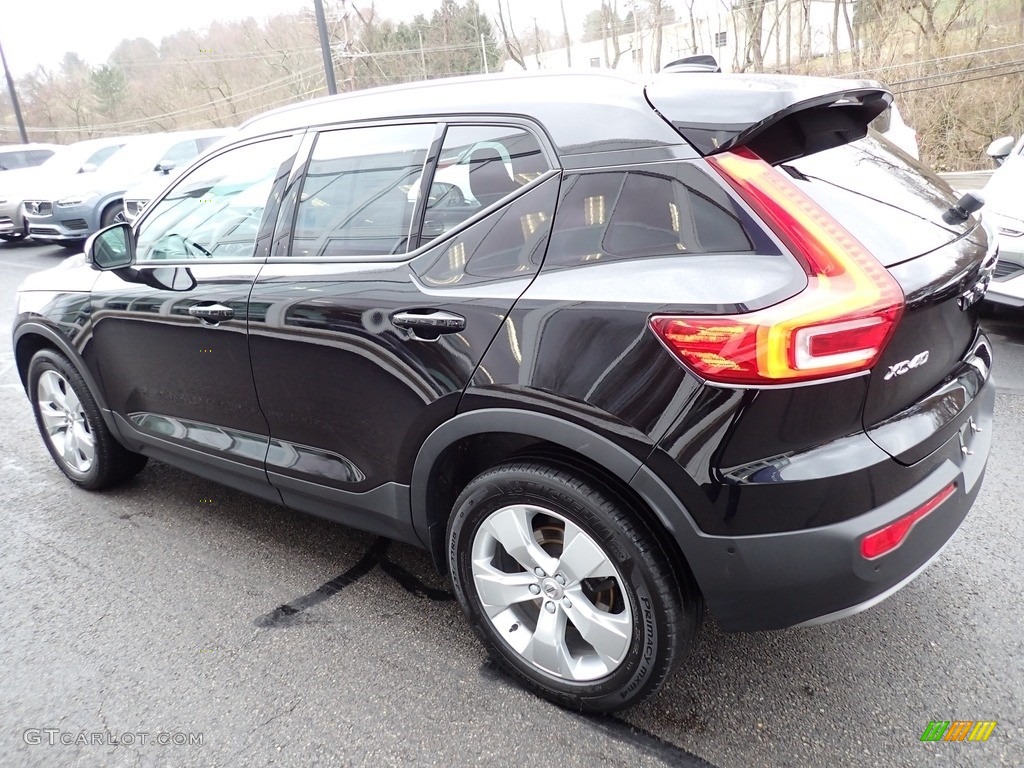 2019 XC40 T5 Momentum AWD - Black Stone / Oxide Red photo #6